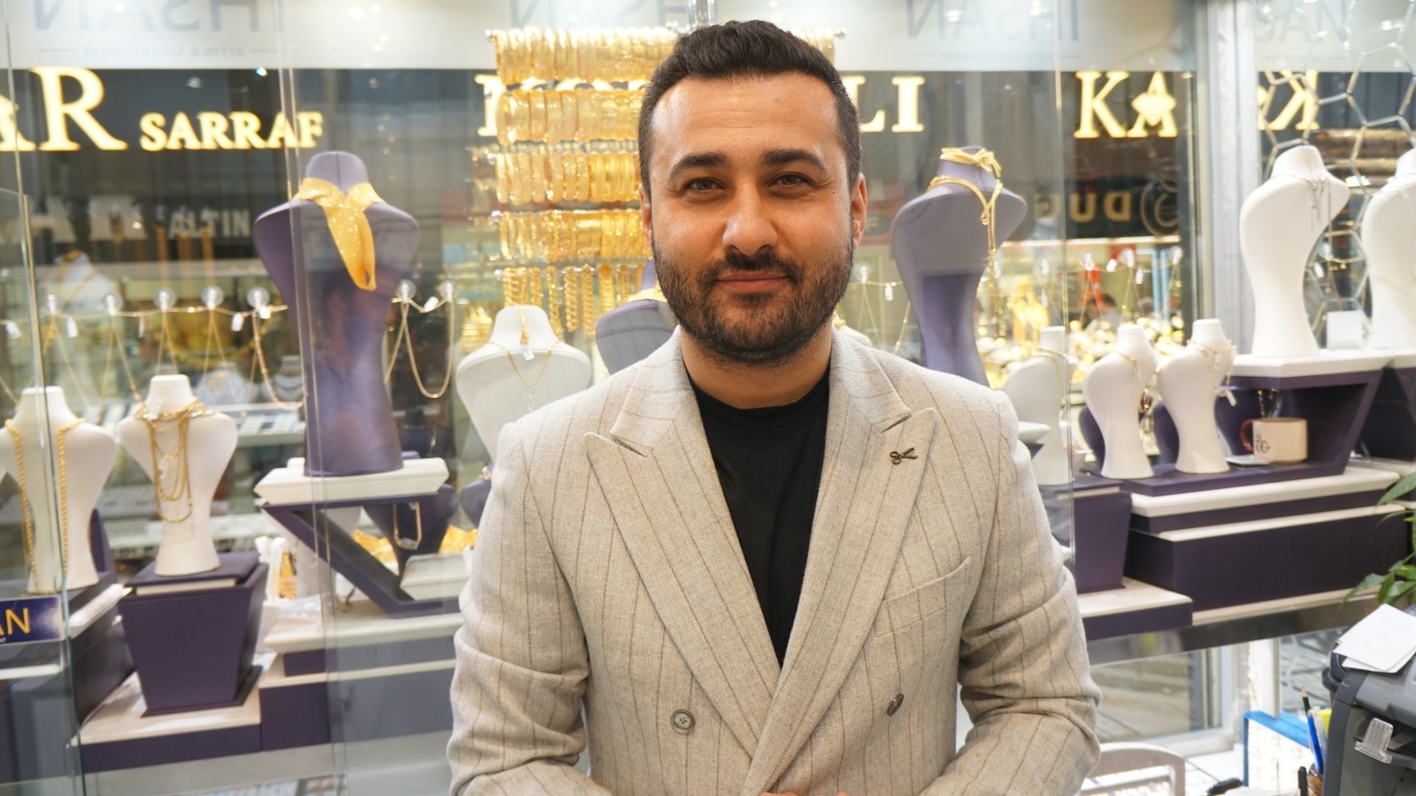 Sarraf Gülderdi, “Altın haftaya sakin bir başlangıç yaptı”